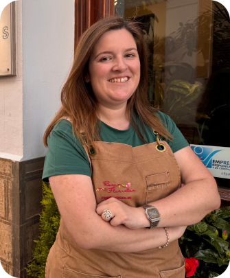 Laura - Oficial Florista de Rosi Floristas - Floristeria en Santa Cruz de la Zarza y Corral de Almaguer