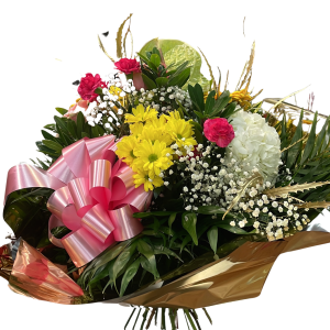 Ramo de flores frescas con anturium, rosas, gerberas, margaritas y claveles. El Ramo Mil&aacute;n Especial de Rosi Floristas es un dise&ntilde;o floral premium disponible en tres tama&ntilde;os.